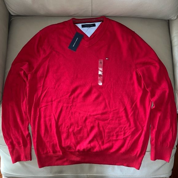 New TOMMY HILFIGER ESSENTIAL V-NECK SWEATER Men XL 100% cotton red long sleeve - Picture 1 of 12